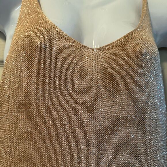 Bear Dance dress with shiny gold threads knit with two thigh, high split-sexy - Picture 7 of 8